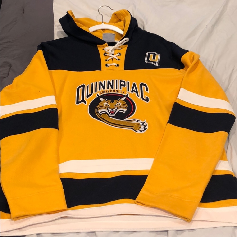 SOLD ❌Quinnipiac University hockey jersey